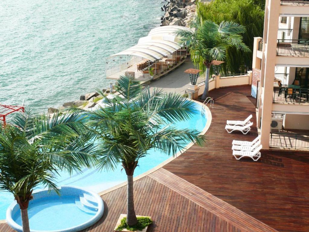 Privat Apartament Marina City Balchik Exterior photo