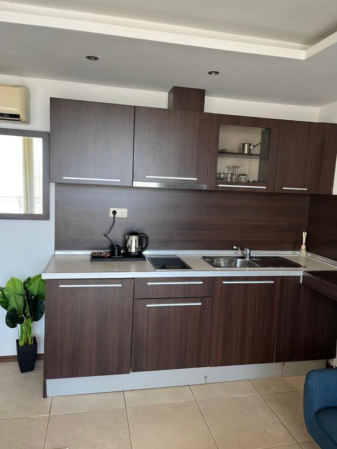 Privat Apartament Marina City Balchik Exterior photo